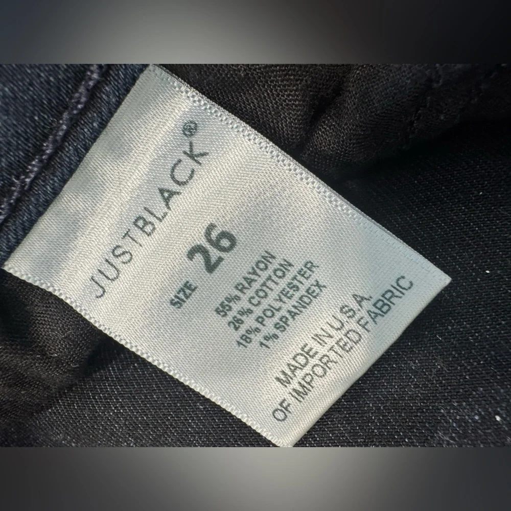 Just Black Women's blue dark denim  Jeans, size 26 stretchy comfortable fabric